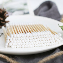 200 Bamboo Cotton Swabs for Makeup and Ear Cleaning