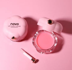 Moisturizing Lip Balm with Plant Essential Oils